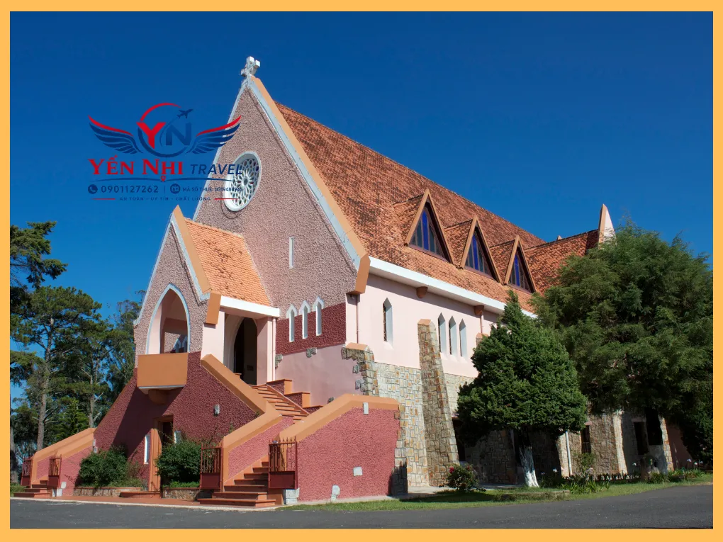 Nha tho Domaine De Marie Da Lat